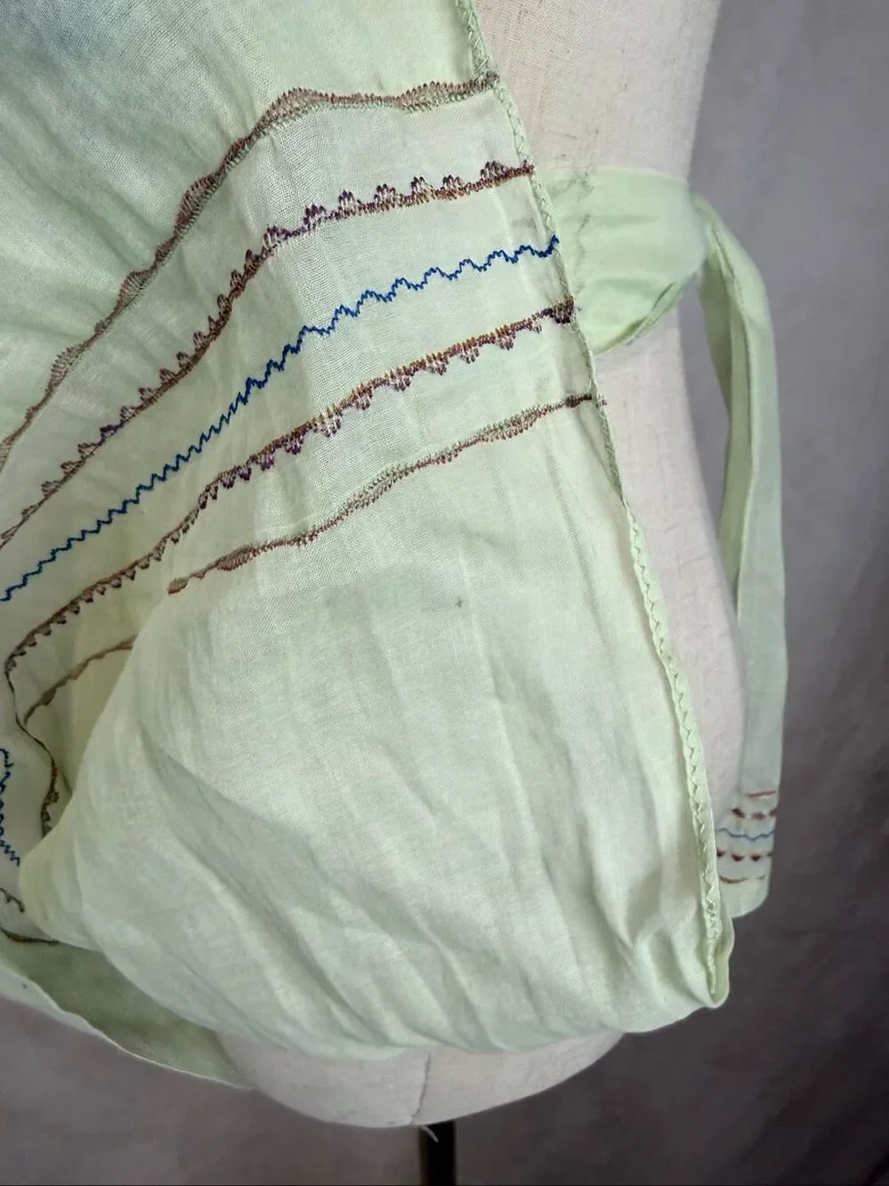 Vintage 1950s Green Half Apron Sheer Embroidered Kitschy